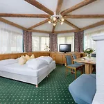 Hotel Alpenpark Superior 4*