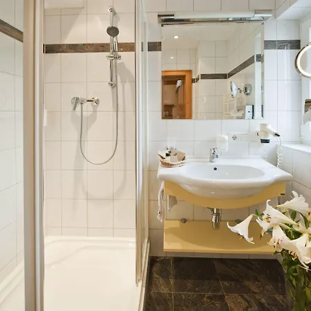 Alpenpark Superior Hotell 4*