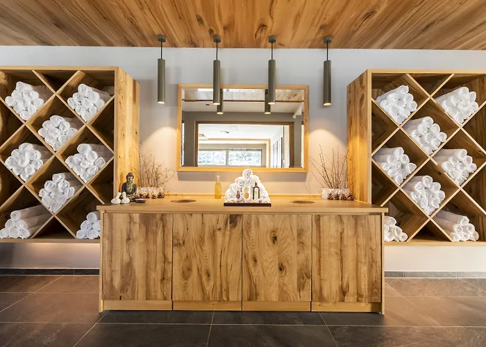 Szálloda Alpenpark Superior 4*