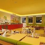 Alpenpark Superior מלון זיפלד אין טירול